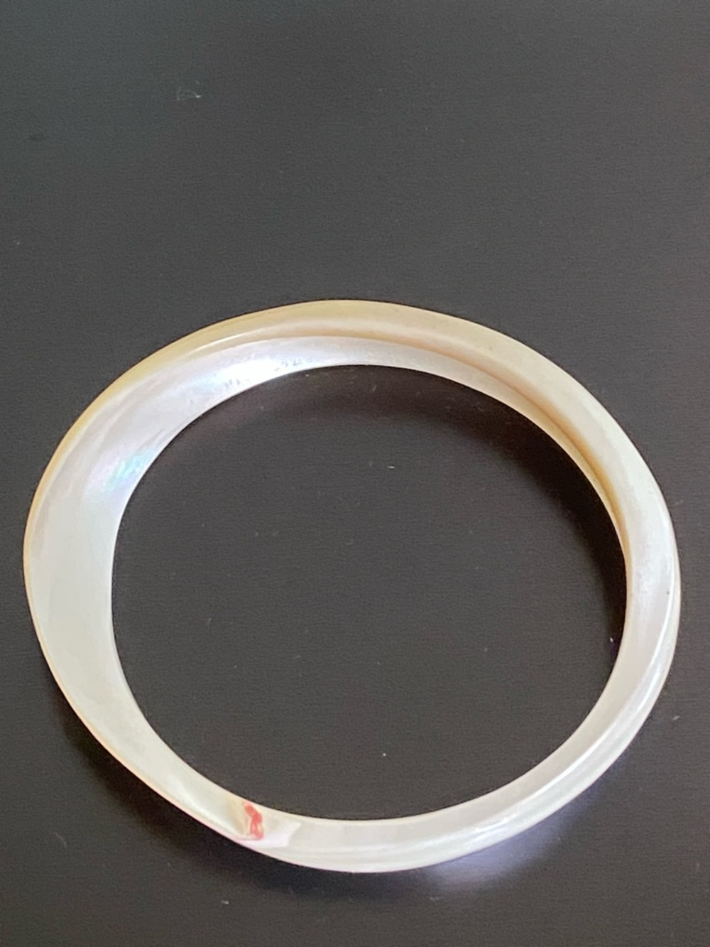 Mother of Pearl Bangle Bracelet - Picture 15 of 16